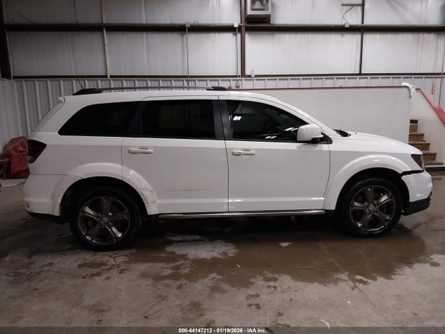 Продажа на аукционе авто 2015 Dodge Journey Crossroad, vin: 3C4PDCGG9FT697932, номер лота: 44147212