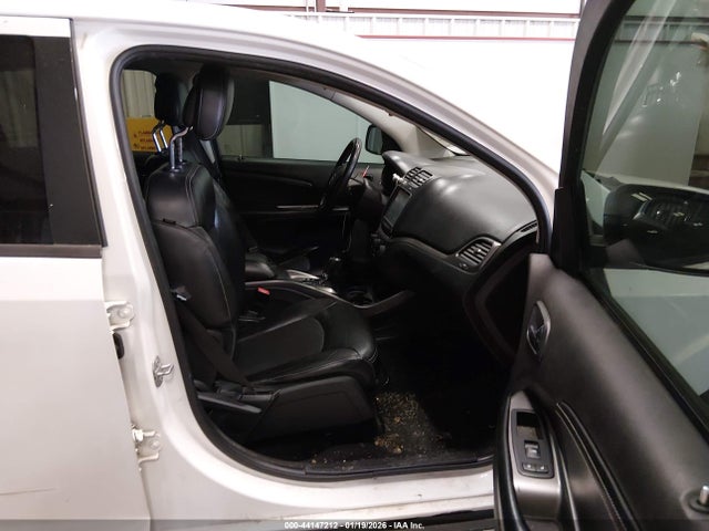 Продажа на аукционе авто 2015 Dodge Journey Crossroad, vin: 3C4PDCGG9FT697932, номер лота: 44147212