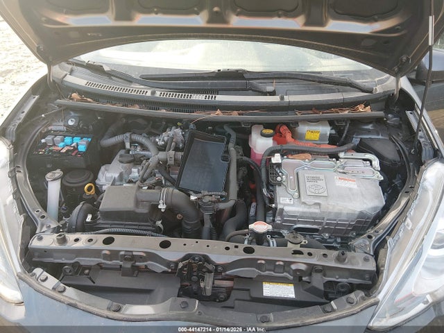 JTDKDTB36G1137700 Toyota Prius C One