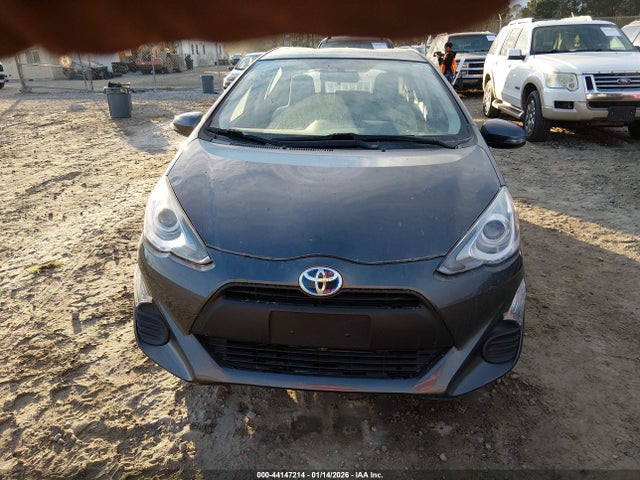 JTDKDTB36G1137700 Toyota Prius C One