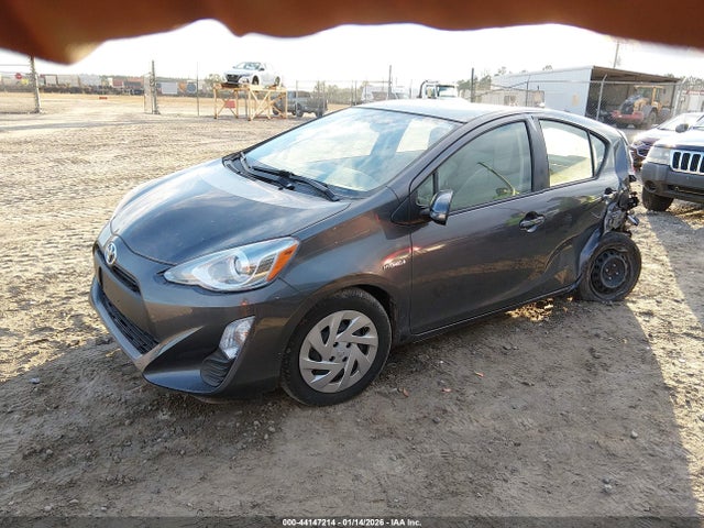 JTDKDTB36G1137700 Toyota Prius C One