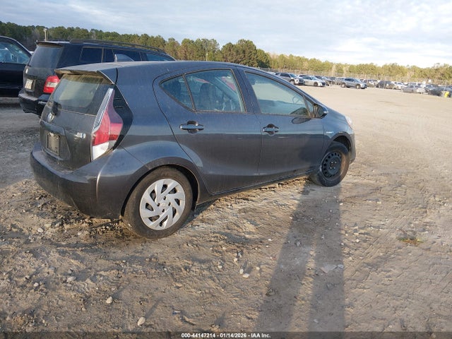 JTDKDTB36G1137700 Toyota Prius C One