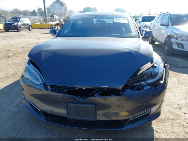 5YJSA1E25HF210399 Tesla Model S 100d/60d/75d/90d/p100d