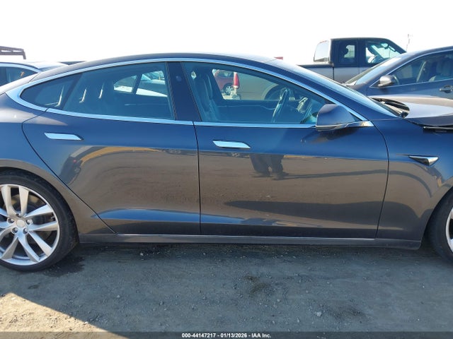 5YJSA1E25HF210399 Tesla Model S 100d/60d/75d/90d/p100d