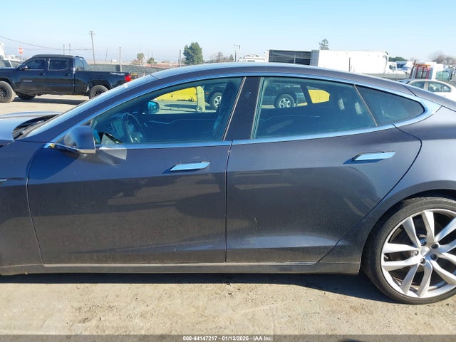 5YJSA1E25HF210399 Tesla Model S 100d/60d/75d/90d/p100d