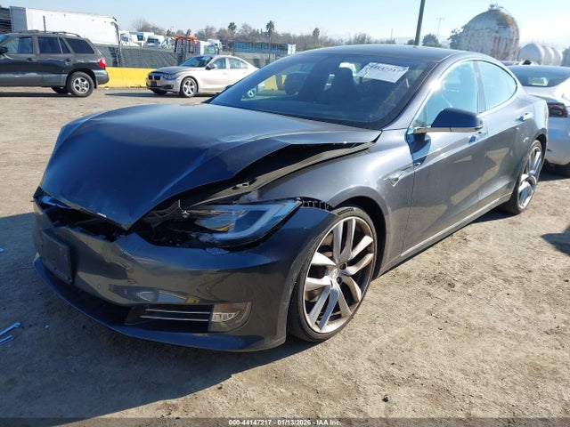 2017 TESLA MODEL S 5YJSA1E25HF210399 Photo 1