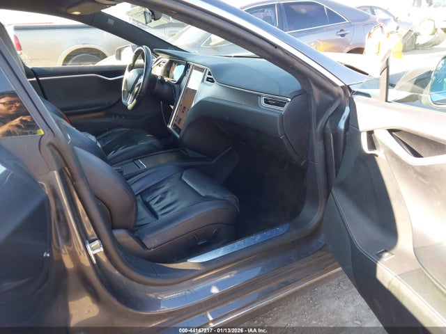 2017 TESLA MODEL S 5YJSA1E25HF210399 Photo 4