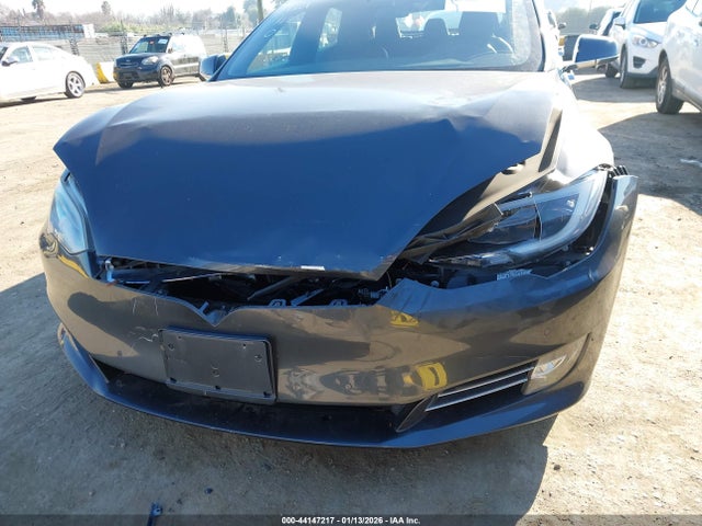 2017 TESLA MODEL S 5YJSA1E25HF210399 Photo 5