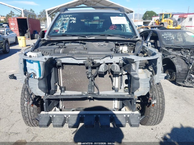 3TMAZ5CN0MM152507 Toyota Tacoma Sr5 V6