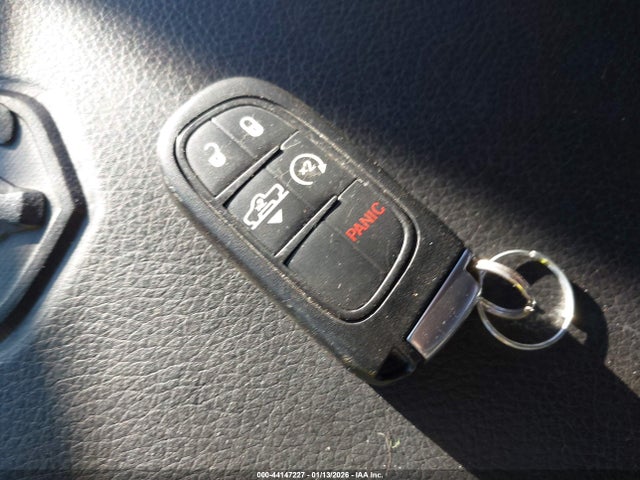 2017 RAM 1500 1C6RR7YT7HS784849 Photo 10