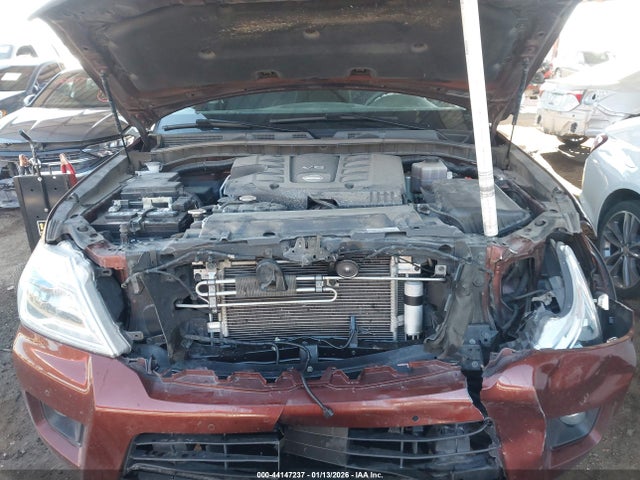 JN8AY2NC8H9500852 Nissan Armada Sl