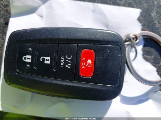 2022 TOYOTA PRIUS PRIME JTDKAMFP7N3228875 Photo 10