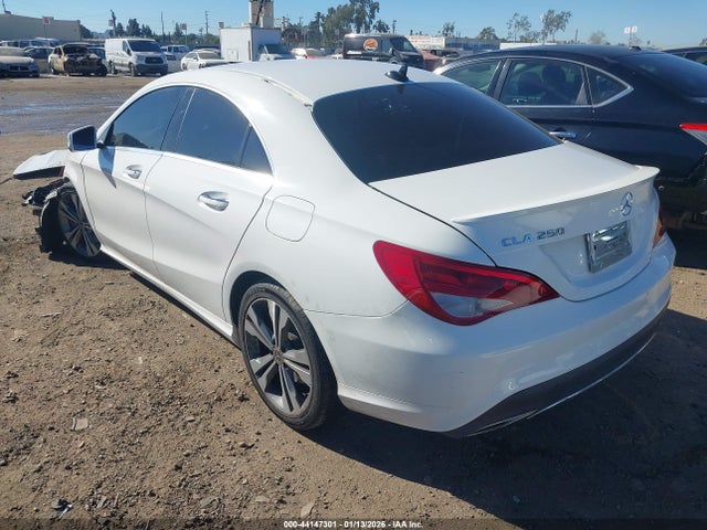 WDDSJ4EB1JN682128 Mercedes-Benz CLA 250