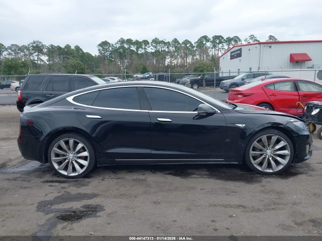 Tesla MODEL S 2016 5YJSA1E15GF151666 Image 13