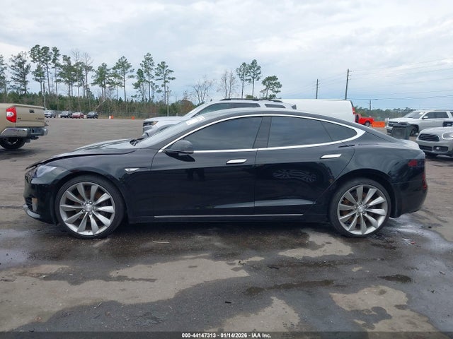 Tesla MODEL S 2016 5YJSA1E15GF151666 Image 14