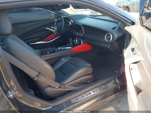 2018 CHEVROLET CAMARO 1G1FG1R76J0139197 Photo 4