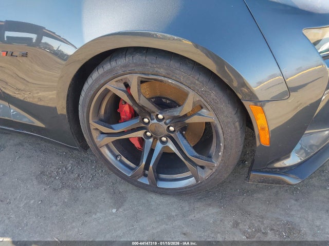 2018 CHEVROLET CAMARO 1G1FG1R76J0139197 Photo 5