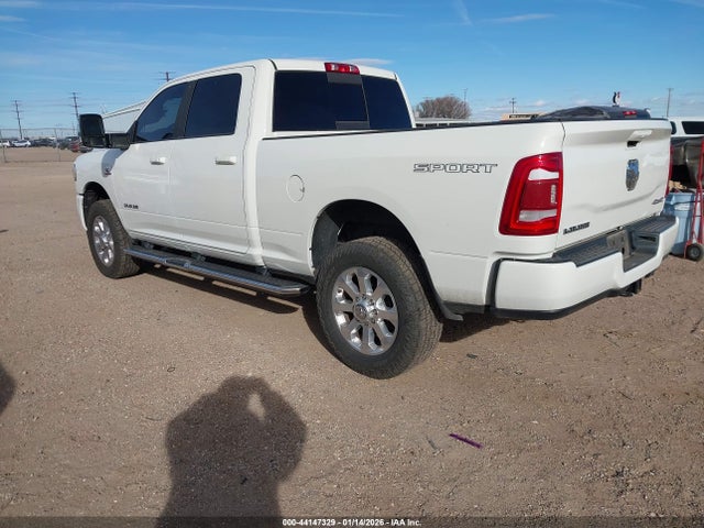 3C63R3EL5RG257470 RAM 3500 Laramie 4x4 6&#039;4 Box