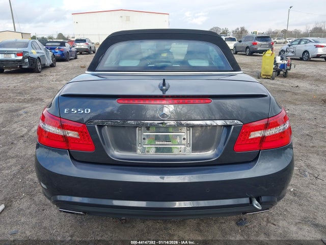 2012 Mercedes-benz E 550 მანქანა იყიდება აუქციონზე, vin: WDDKK7DF6CF152267, აუქციონის ნომერი: 44147382