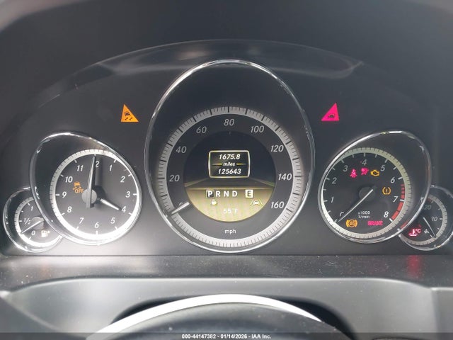 2012 Mercedes-benz E 550 მანქანა იყიდება აუქციონზე, vin: WDDKK7DF6CF152267, აუქციონის ნომერი: 44147382