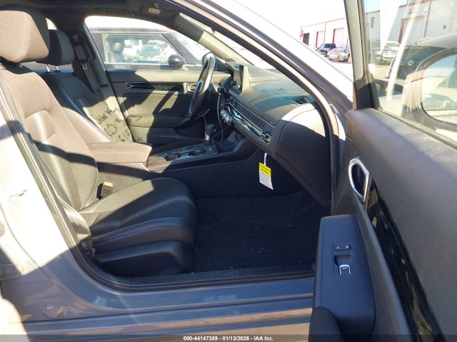 2025 HONDA CIVIC HYBRID 2HGFE4F89SH346029 Photo 4
