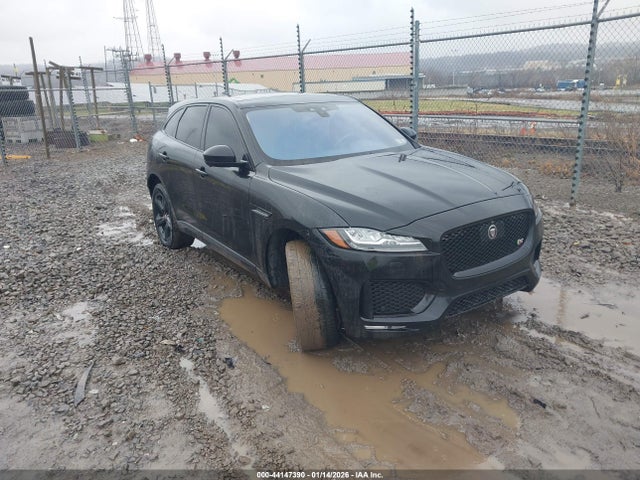 2017 JAGUAR F-PACE SADCM2BV6HA899608 Photo 0