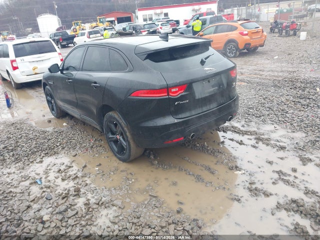 2017 JAGUAR F-PACE SADCM2BV6HA899608 Photo 2