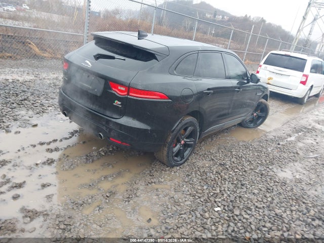 2017 JAGUAR F-PACE SADCM2BV6HA899608 Photo 3