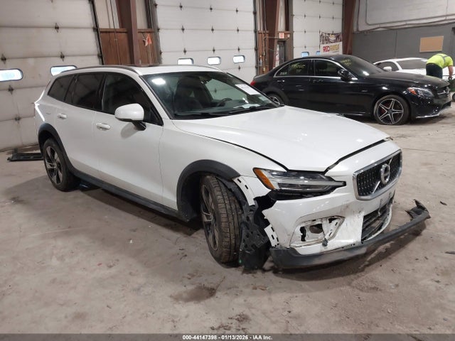 2020 VOLVO V60 CROSS COUNTRY YV4102WK9L1043983