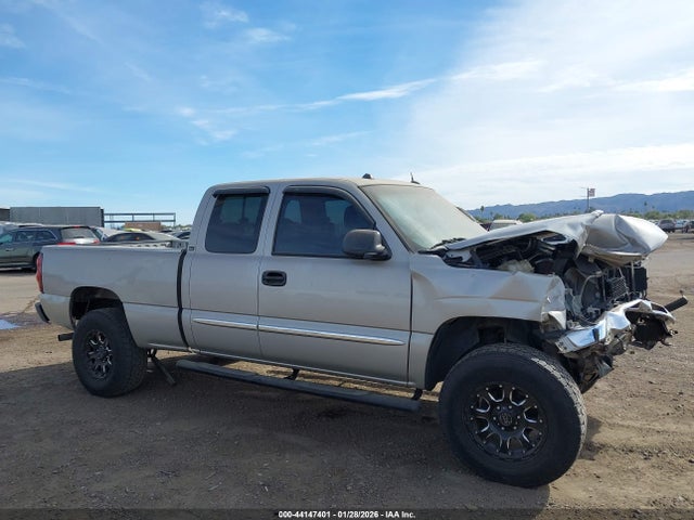 2004 Gmc Sierra 1500 Slt მანქანა იყიდება აუქციონზე, vin: 1GTEK19T44E317436, აუქციონის ნომერი: 44147401