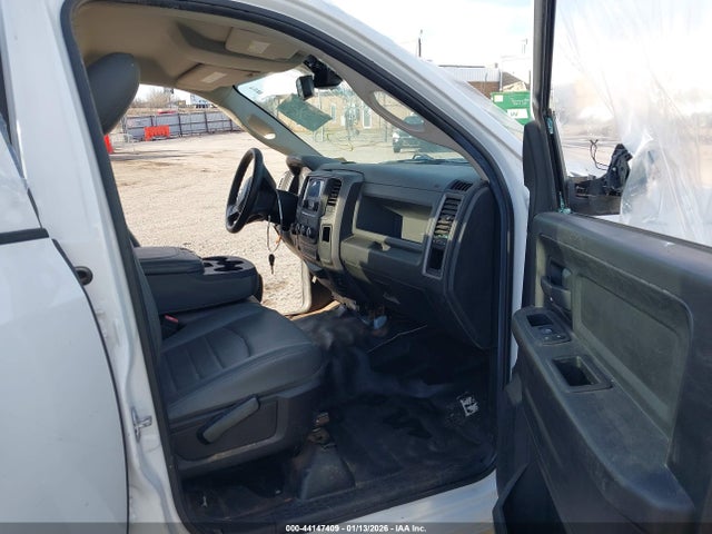 2018 Ram 1500 Tradesman  4x2 6'4 Box მანქანა იყიდება აუქციონზე, vin: 1C6RR6FG9JS347702, აუქციონის ნომერი: 44147409
