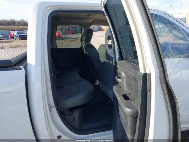 2018 Ram 1500 Tradesman  4x2 6'4 Box მანქანა იყიდება აუქციონზე, vin: 1C6RR6FG9JS347702, აუქციონის ნომერი: 44147409
