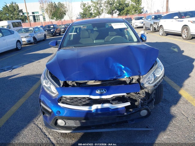 3KPF24AD1KE068105 KIA Forte Lxs