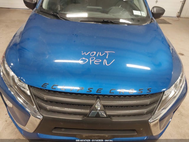 2020 MITSUBISHI ECLIPSE CROSS JA4AT4AA5LZ009619 Photo 9