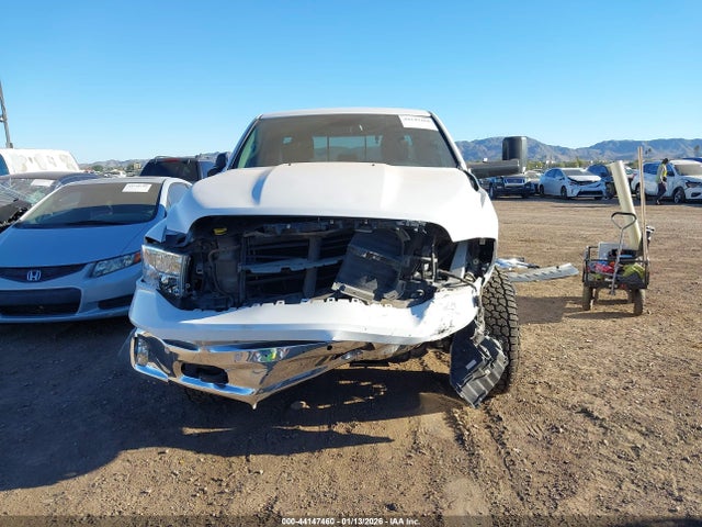 Продажа на аукционе авто 2018 Ram 1500 Big Horn  4x4 6'4 Box, vin: 1C6RR7GTXJS198458, номер лота: 44147460