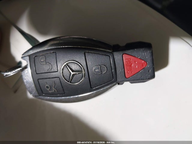 2016 Mercedes-benz Glc 300 მანქანა იყიდება აუქციონზე, vin: WDC0G4JB5GF055810, აუქციონის ნომერი: 44147474