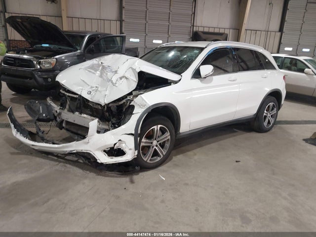 2016 Mercedes-benz Glc 300 მანქანა იყიდება აუქციონზე, vin: WDC0G4JB5GF055810, აუქციონის ნომერი: 44147474