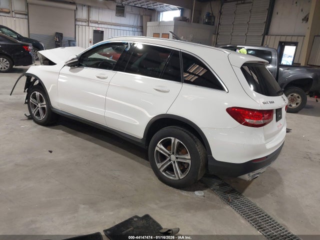 2016 Mercedes-benz Glc 300 მანქანა იყიდება აუქციონზე, vin: WDC0G4JB5GF055810, აუქციონის ნომერი: 44147474