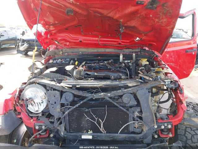 1C4HJXEN5LW230101 Jeep Wrangler Unlimited Sahara 4x4