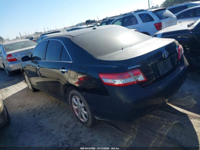 2011 TOYOTA CAMRY 4T1BF3EK6BU213318 Photo 2
