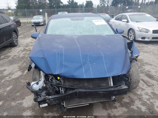 5NPD84LF0JH223676 Hyundai ELANTRA SEL