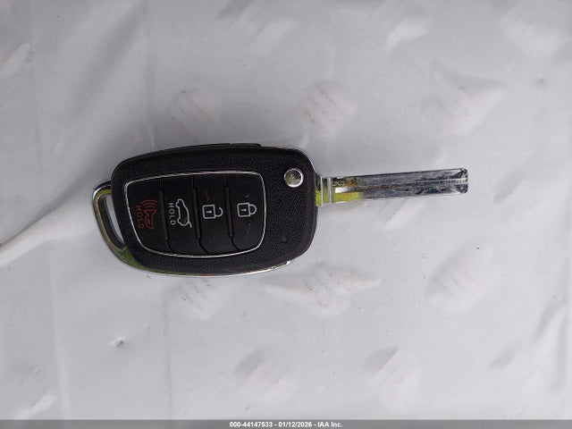 KM8J3CA40JU685234 Hyundai TUCSON SEL