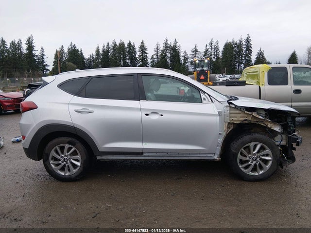 KM8J3CA40JU685234 Hyundai TUCSON SEL