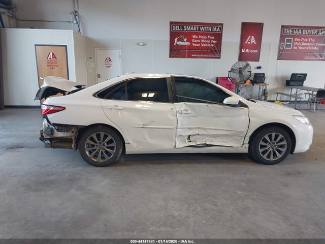 Toyota CAMRY XLE 2015 4T1BF1FKXFU931950 Image 14