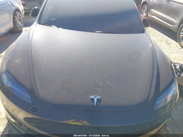 Продаж на аукціоні авто 2025 Tesla Model 3, vin: 5YJ3E1EA4SF943082, номер лоту: 44147591
