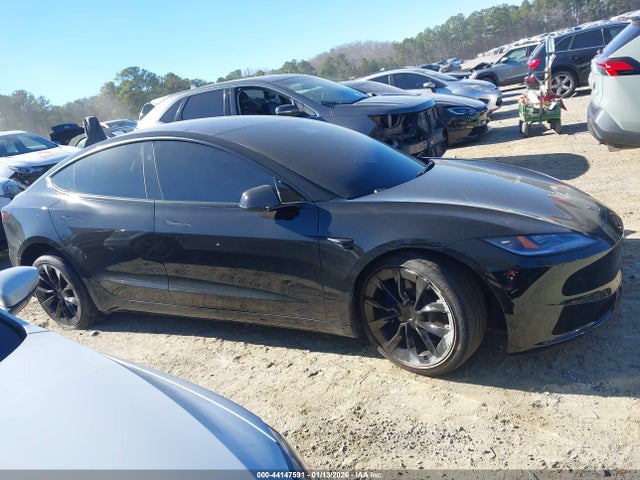 Продаж на аукціоні авто 2025 Tesla Model 3, vin: 5YJ3E1EA4SF943082, номер лоту: 44147591