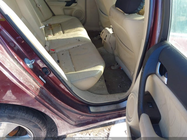 44147599 :رقم المزاد ، JH4CU2F66BC008029 vin ، 2011 Acura Tsx 2.4 مزاد بيع