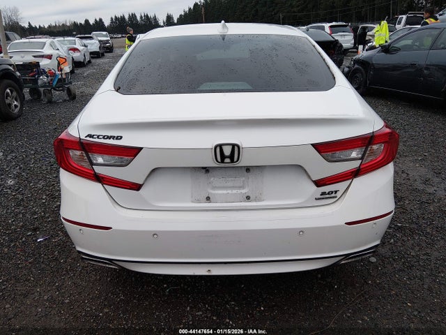 44147654 :رقم المزاد ، 1HGCV2F98NA012626 vin ، 2022 Honda Accord Touring مزاد بيع