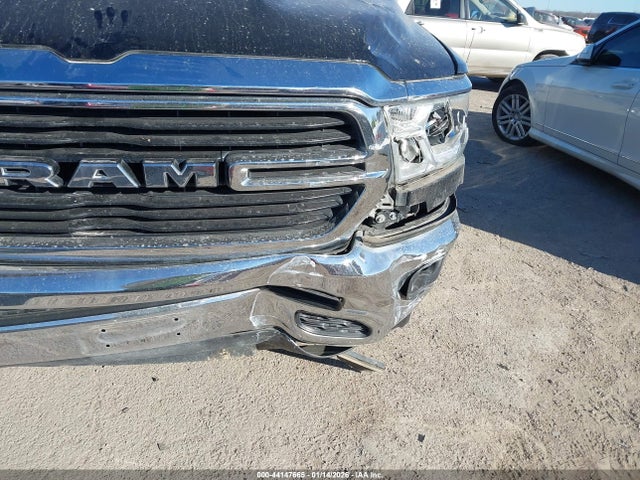 44147665 :رقم المزاد ، 1C6SRFFT4MN695005 vin ، 2021 Ram 1500 Big Horn  4x4 5'7 Box مزاد بيع