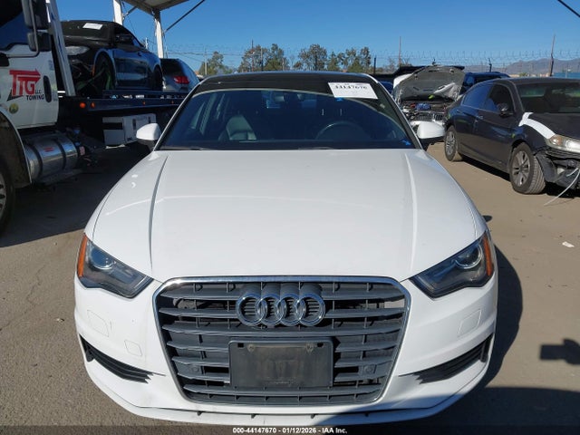 2016 Audi A3 1.8t Premium მანქანა იყიდება აუქციონზე, vin: WAUA7GFF7G1043417, აუქციონის ნომერი: 44147670